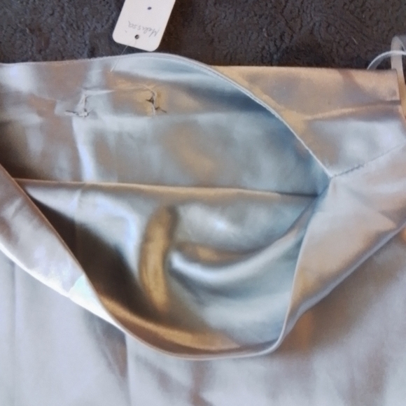 🎊3 FOR $10 SILVER SHEEK BLOUSE WOMENS SMALL - Picture 2 of 2